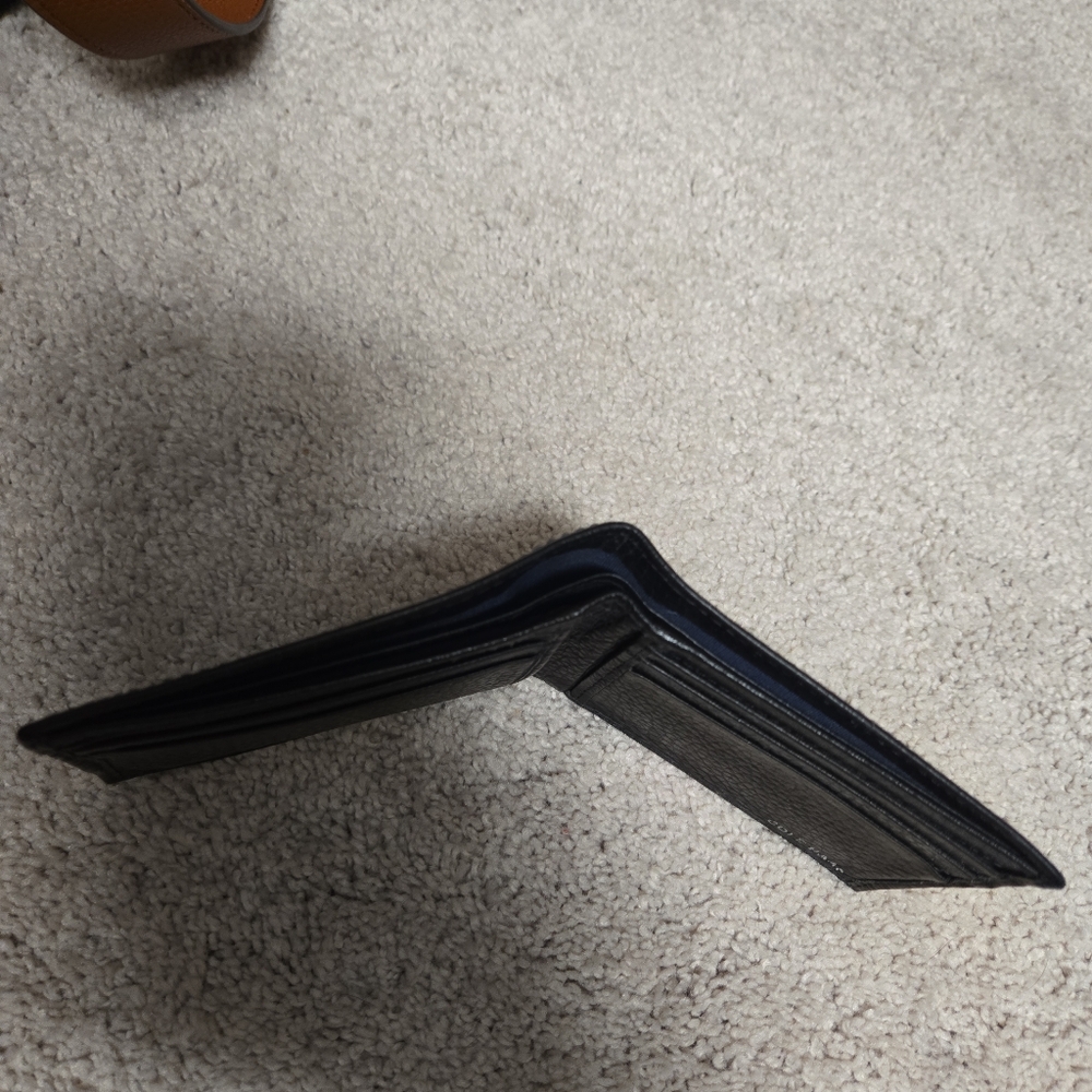 Cole Haan bifold wallet - Picture 7 of 7